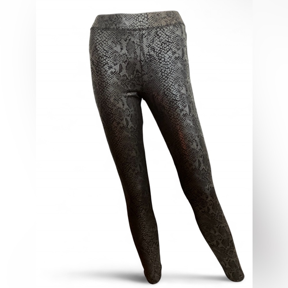 PINK Victoria's Secret Snake Print Leggings